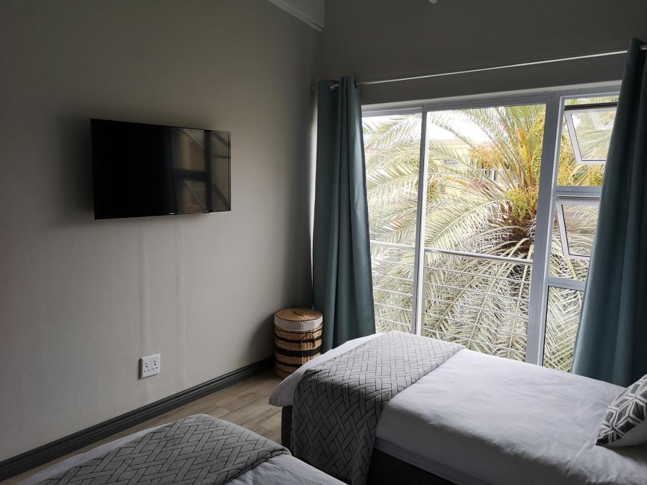 The Waterfront Cottage F12 Суакопмунд Екстериор снимка