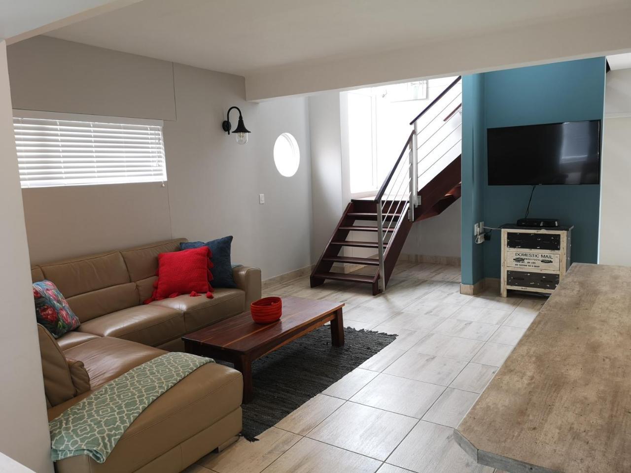 The Waterfront Cottage F12 Суакопмунд Екстериор снимка