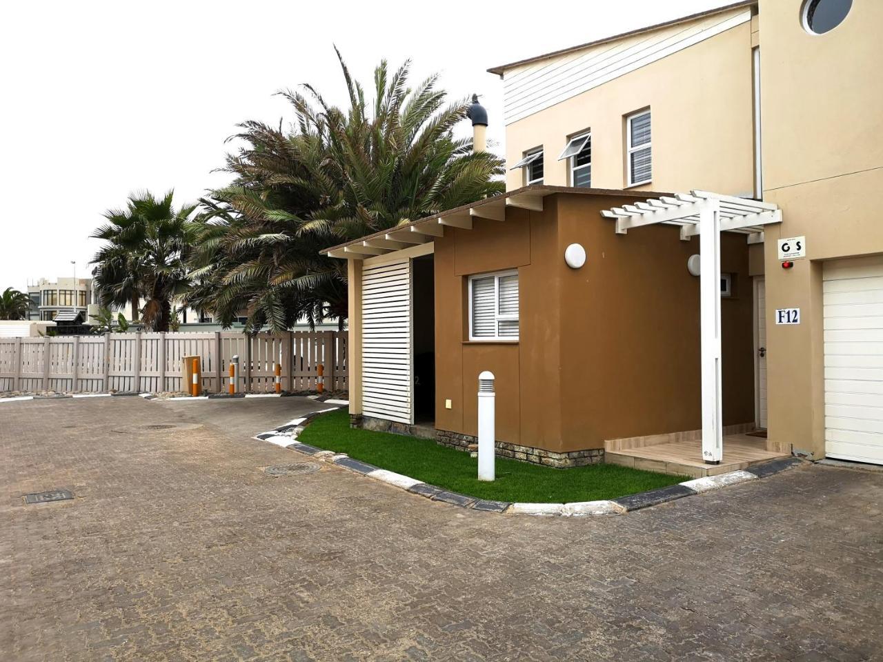 The Waterfront Cottage F12 Суакопмунд Екстериор снимка